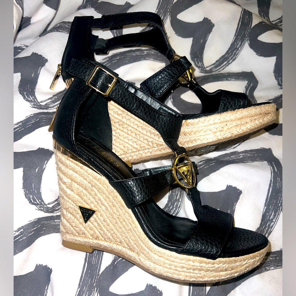 Black Wedges